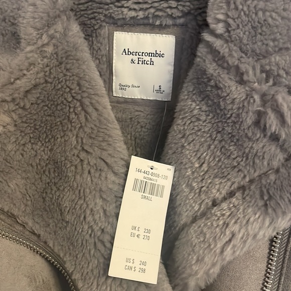NWT Abercrombie Vegan Suede/Faux Sherpa Aviator Jacket (size small) - Picture 9 of 12